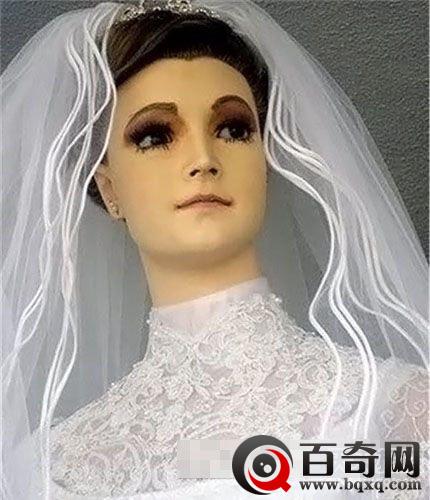 鬼娃新娘：墨西哥婚纱店独特的干尸模特