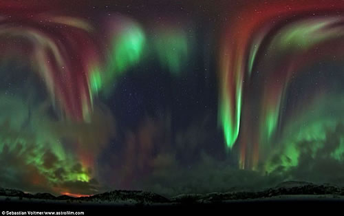 有史以来最美的极光照片 挪威东部拍摄