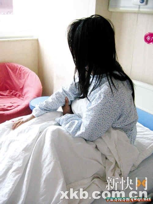 湖南22岁两性畸形人做手术定性为女儿身