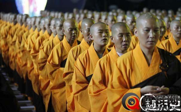 汉传佛教与藏传佛教的区别表现在什么地方