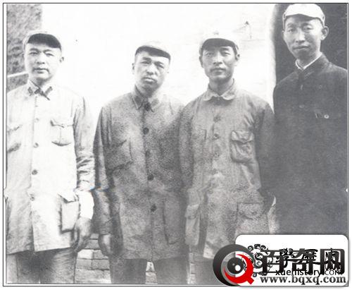 老照片：红军长征胜利抵达陕北珍贵合影