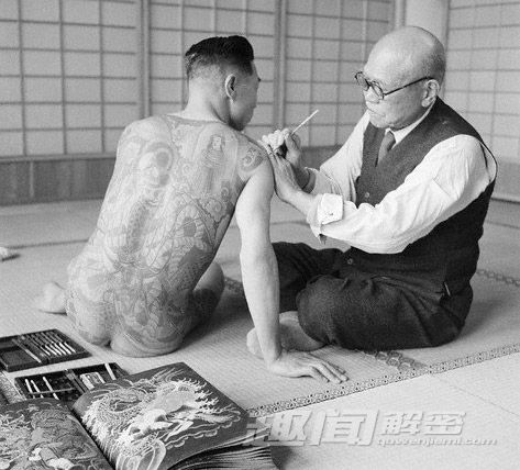 40年代日本男女纹身沐浴照（组图）