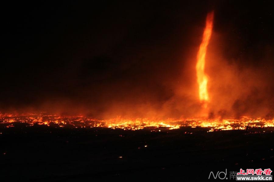 惠州一空地燃起高达20米的龙卷火 图