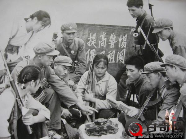 大型珍贵图集：毛泽东时代的人民解放军