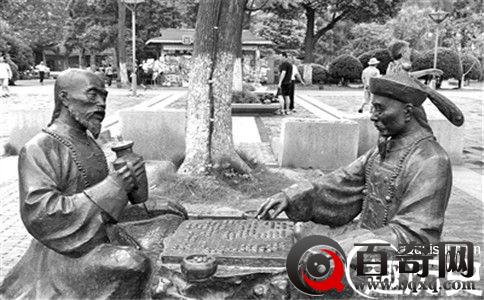 左宗棠和曾国藩以及胡雪岩的关系及其发迹史