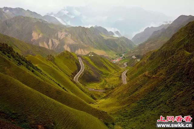 除西藏外新疆竟也有一条天路沿途风景堪美 组图_0