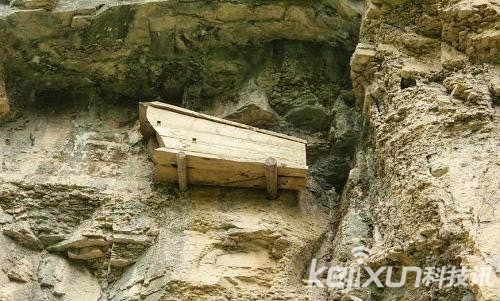 中国古代南方少数民族奇特的悬棺葬