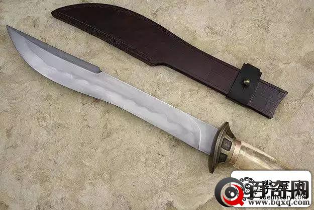 兵器谱：瑞典名刀匠的大型直刀及香港弯刀作品欣赏