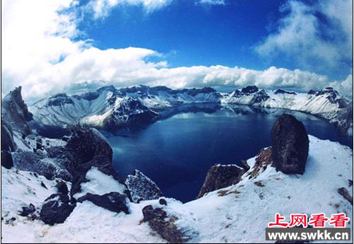 长白山天池火山世界上海拔最高最深的