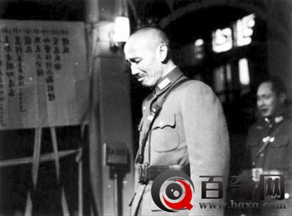 蒋介石为何中途放弃轰炸天安门