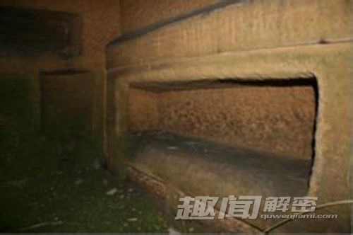 隆昌某村惊现 千年前东汉陶瓷崖墓群