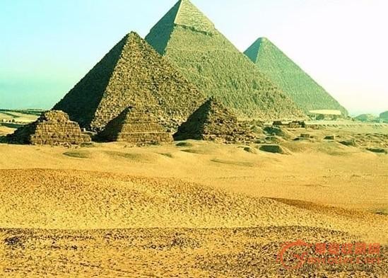 惊异的古老遗址金字塔未解之谜