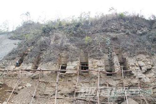 隆昌某村惊现 千年前东汉陶瓷崖墓群