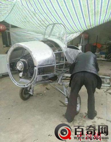 甘肃农民造飞机 甘肃农民耗时一年造飞机 正组装欲试飞