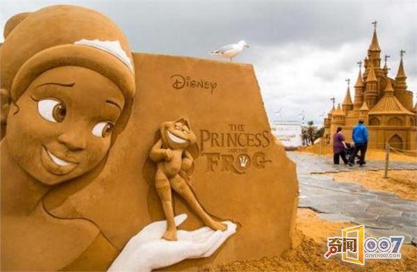 走进“童话城堡” 艺术家共筑金色迪士尼世界