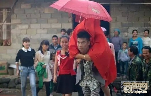 中国神秘早婚村：女孩13岁就结婚生娃