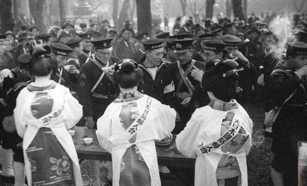 二战后，日本女人为何会突然害怕美国黑人？原因其实一目了然