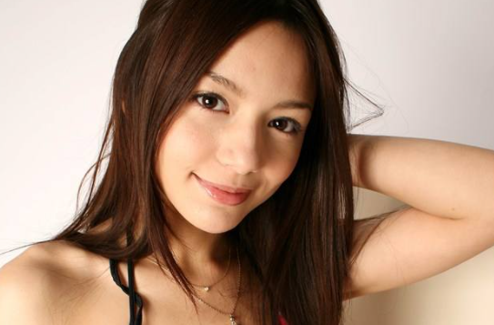日本AV女优之柚木提娜，日葡混血的偶像级女优