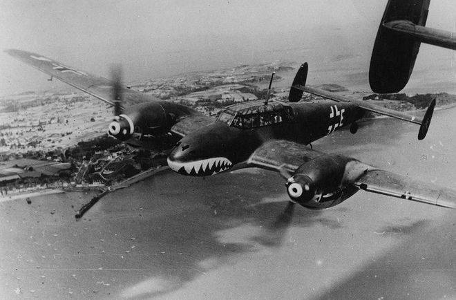 二战期间，德国对英格兰的空袭老照片
