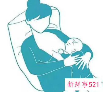 母乳喂养三种姿势