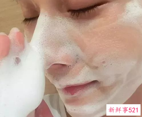 皮肤白皙光滑的洗脸方法