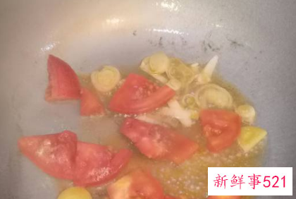茄子炒青椒的做法