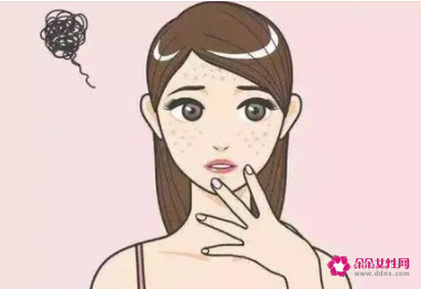 女性秋季如何预防毛孔粗大