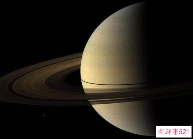地球离土星有多远？人类能登陆土星吗？(平均15亿公里)