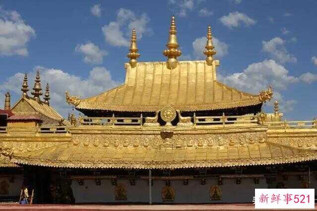 西藏布达拉宫用了多少黄金(布达拉宫有多少珠宝)