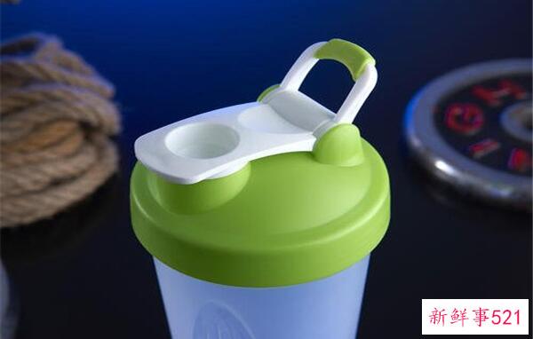 摇杯里的弹簧是干什么用的 搅拌-防止蛋白粉结块？