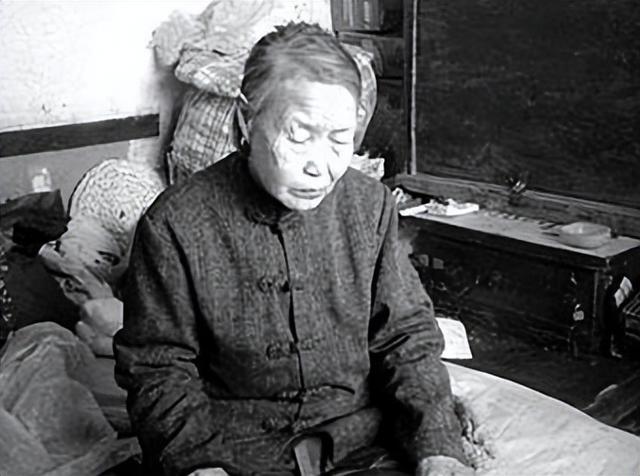 女子号称“盖山西”，20岁遭日军蹂躏100天，晚年含泪控诉
