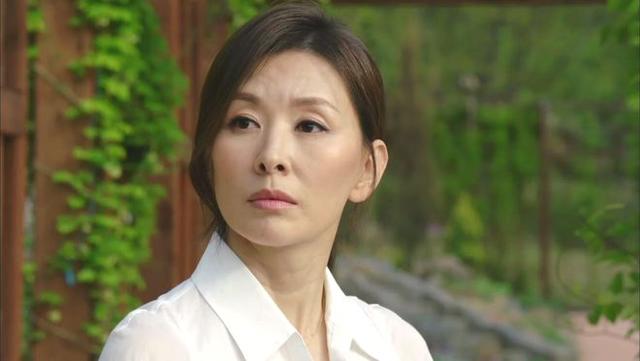 演过情欲片的5位韩国女星，千娇百媚的背后，多人自杀身亡