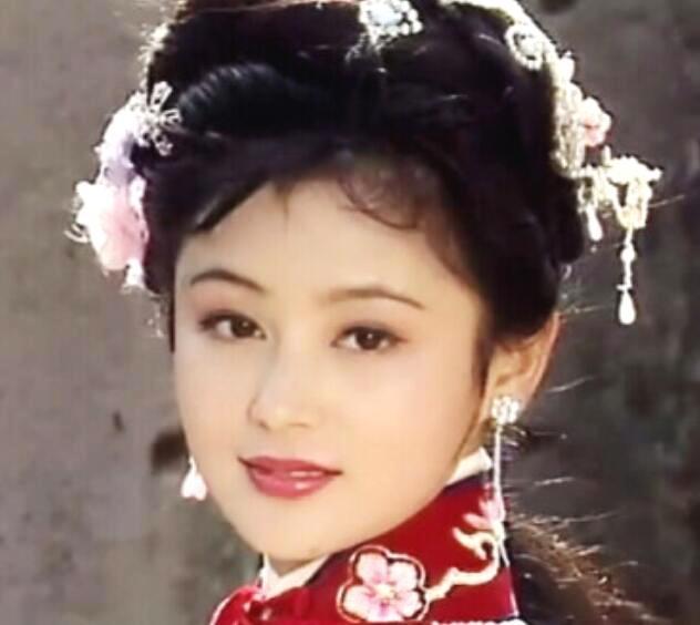6位中国天然美女：没整容没打针，比网红脸耐看，自然老去也很美