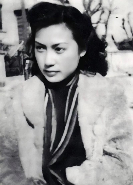 被称为中国第一美女，99岁高龄依然有人追，看看她是谁？