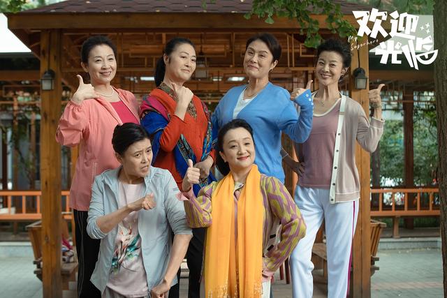 从《十六岁的花季》演到《欢迎光临》，杨昆不想当前辈丨人物