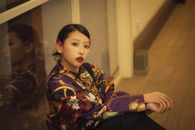 这位日本摄影师眼中的 “上海女孩” ，有一种迷人的新鲜感