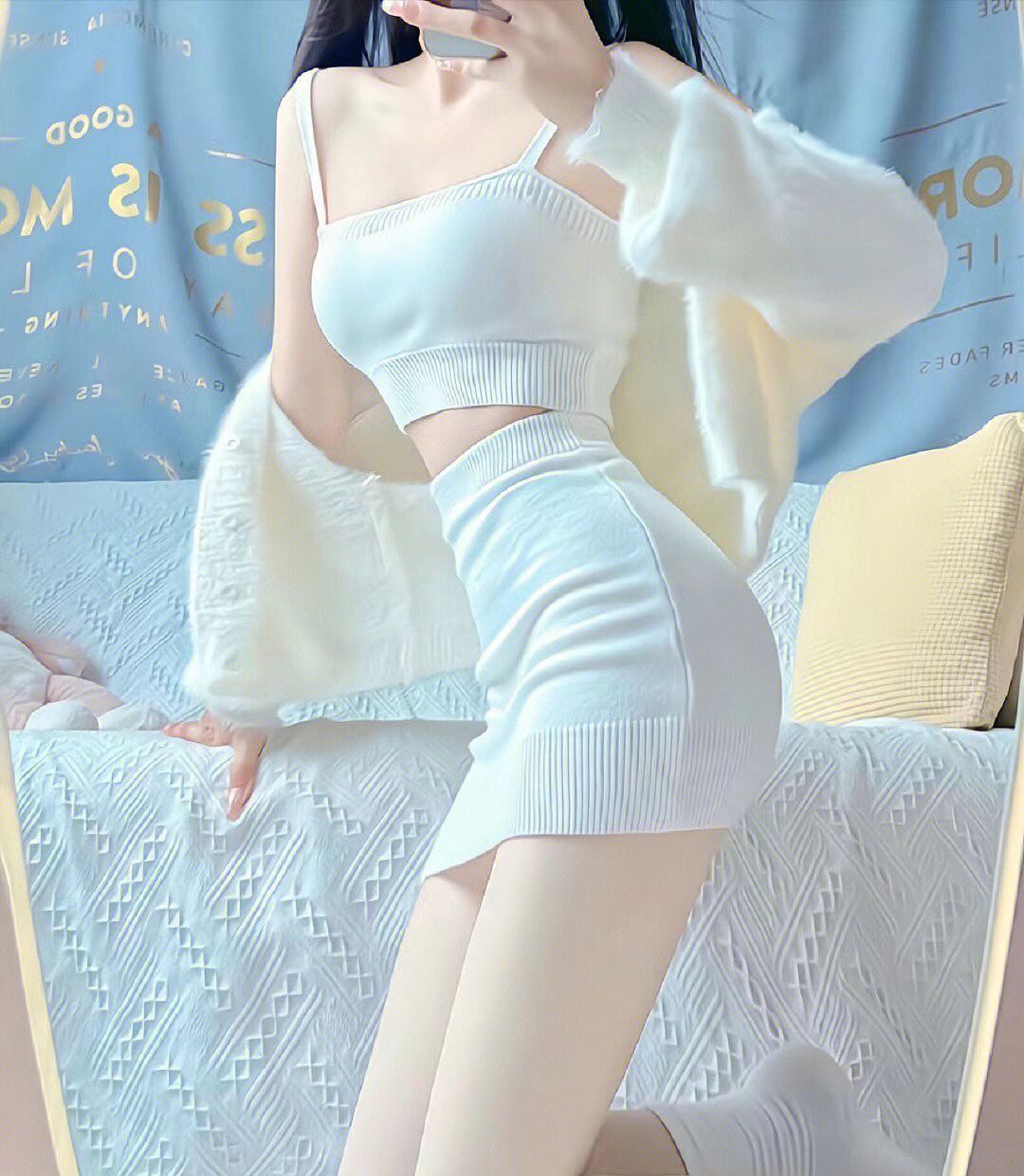 你的白月光别人的小母狗