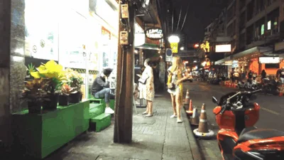 【夜市抓拍】泰国夜市抓拍各路小姐姐❤️不少站街女！猎奇探索，看看国外的夜生活！