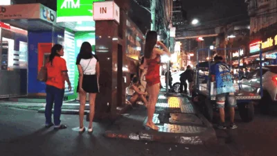 【夜市抓拍】泰国夜市抓拍各路小姐姐❤️不少站街女！猎奇探索，看看国外的夜生活！